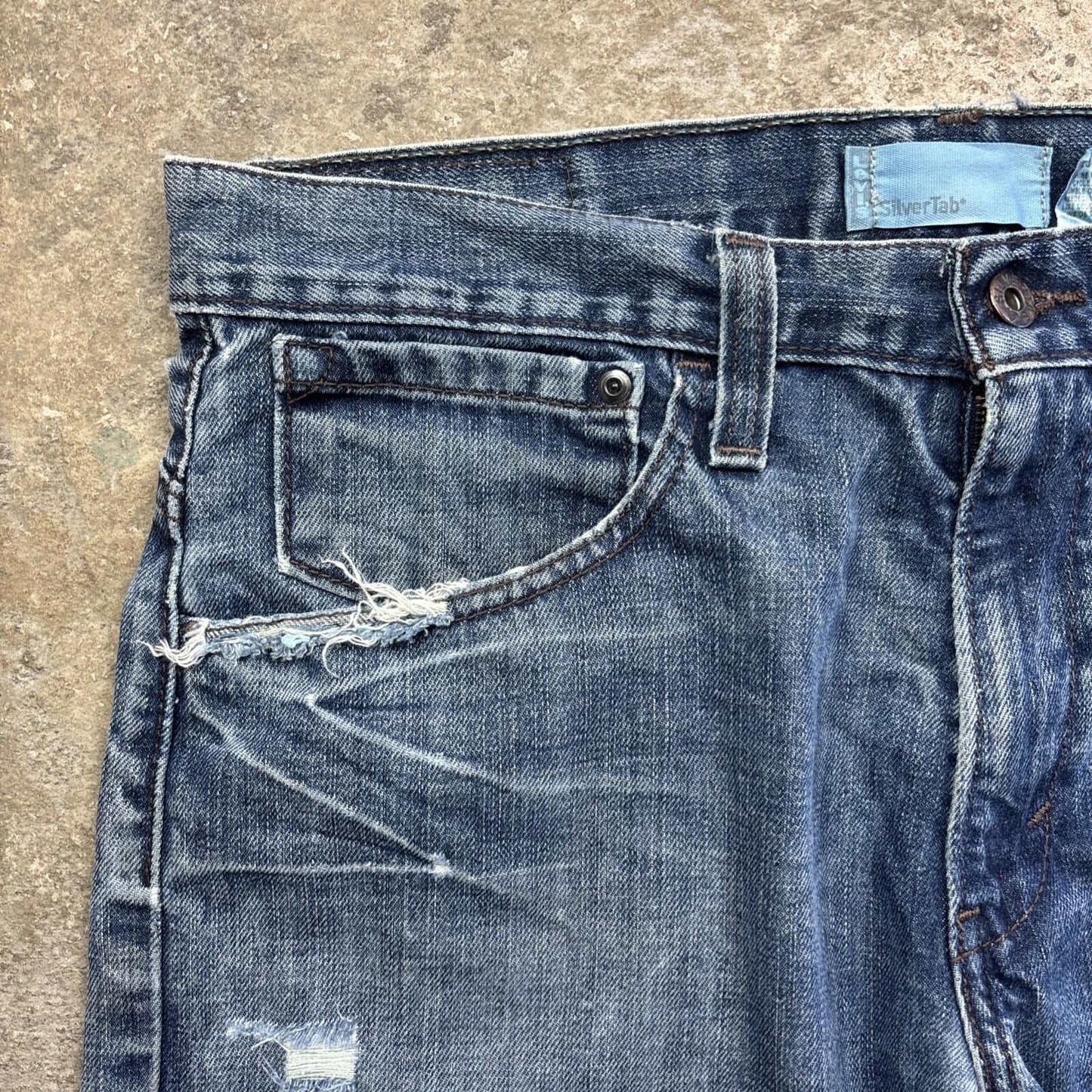 Blue Silver Tab Levi’s Denim Jean Shorts | W32"