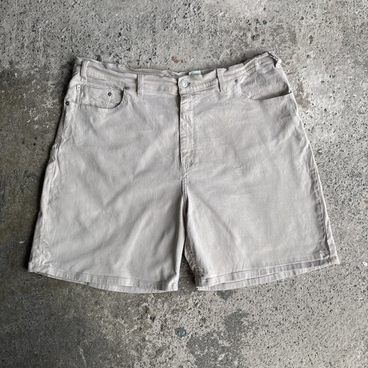 Cream Denim Levis Shorts | W40"