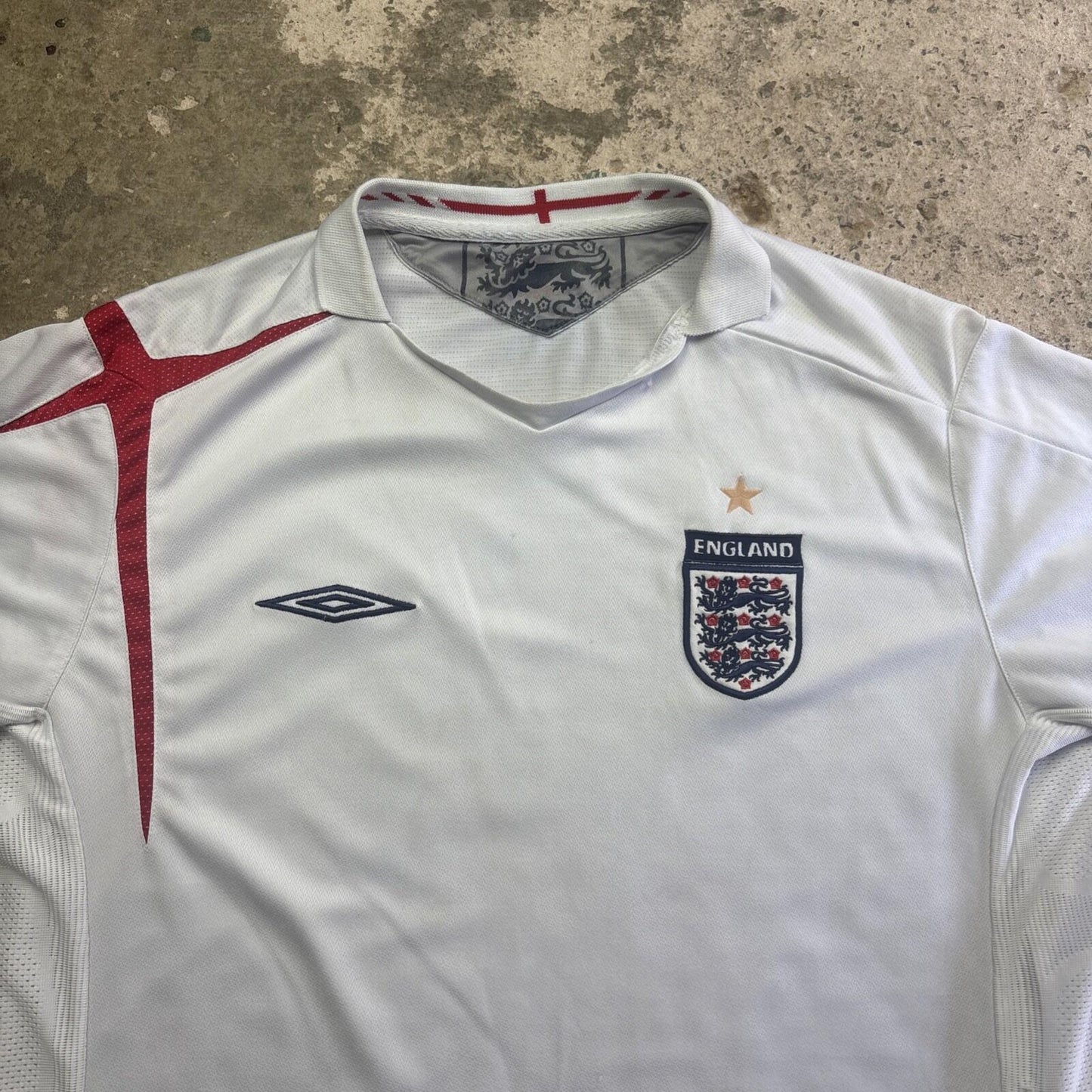 White Umbro 2005/07  England Football Home Shirt | Size L