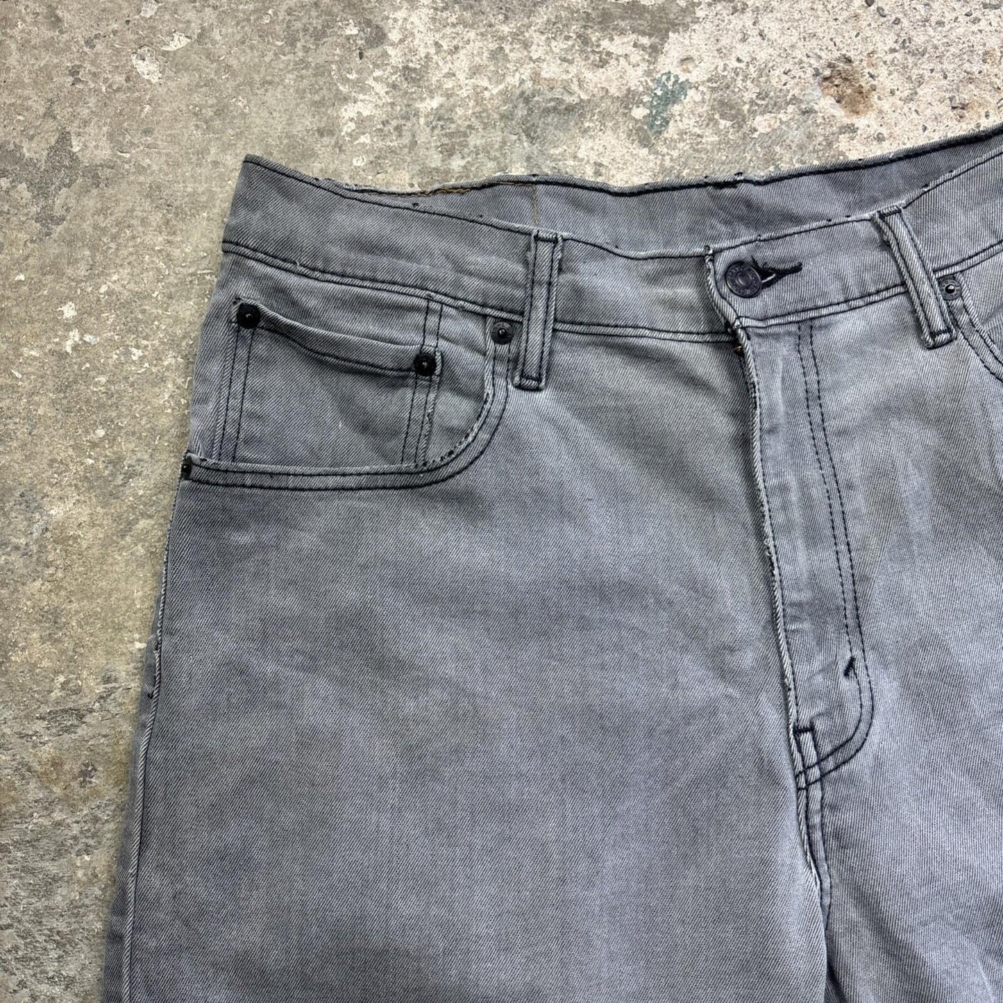 Grey Levi’s 569 Denim Jean Shorts | W34"