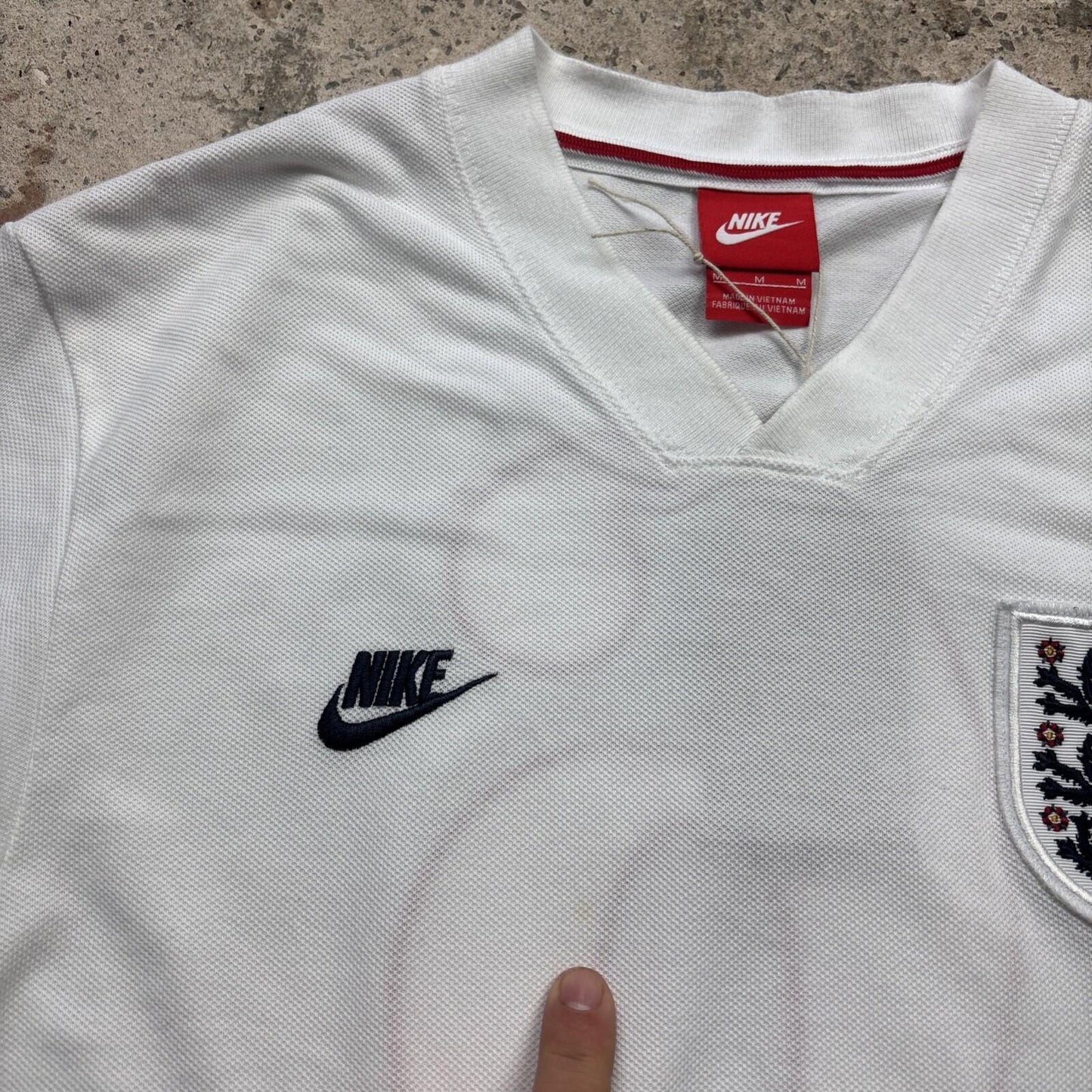 Nike England Football V-neck Men’s Cotton T-shirt | M