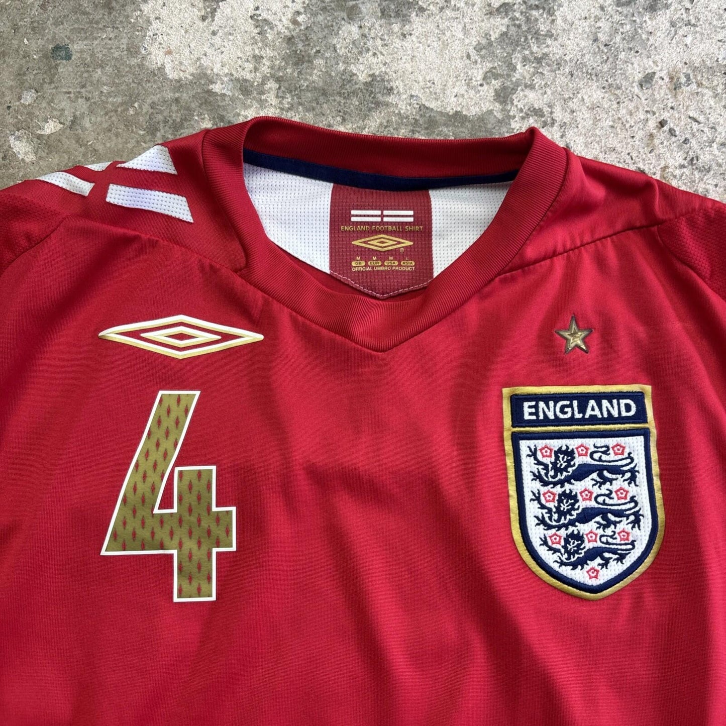 2006-08 Red Umbro England Gerrard #4 Away Football Shirt | M