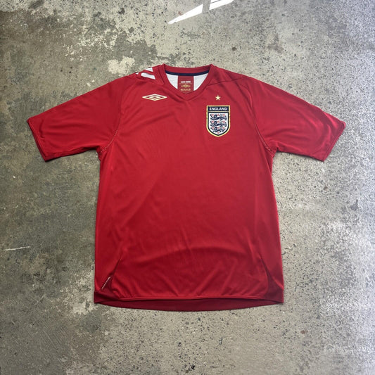 Red Umbro 2006/08 England Football Away Shirt | Size: L