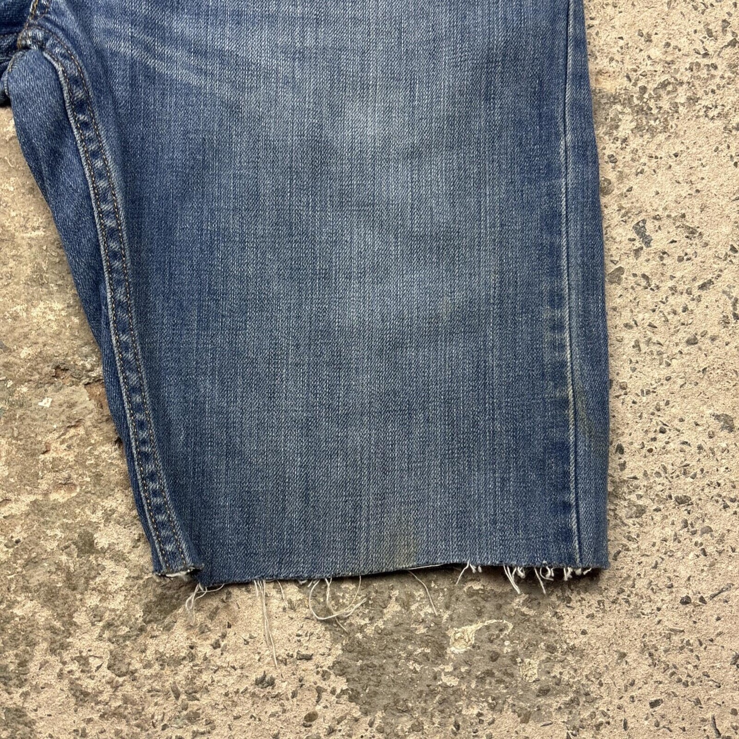 Blue Denim Levi’s Cut Off Jean Shorts | W32"