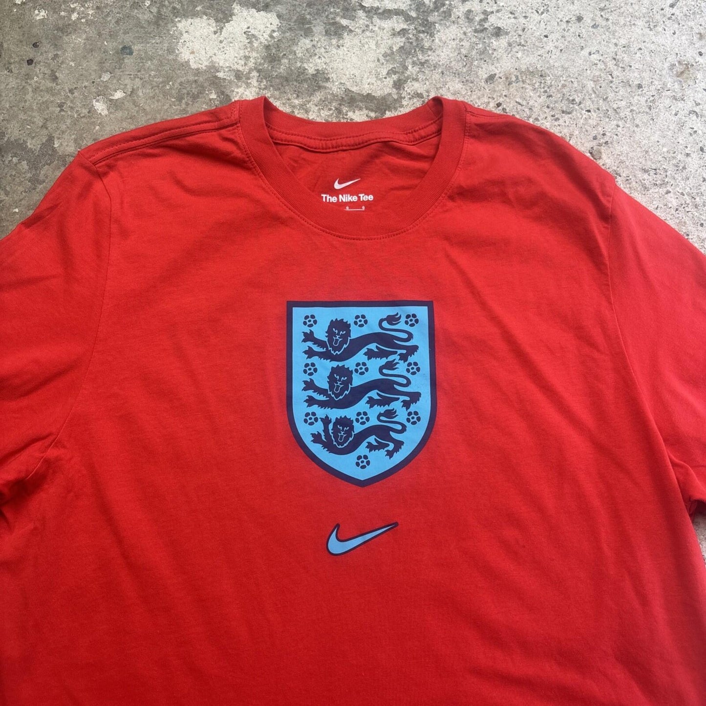Red Nike England Football Print T-Shirt | Size: L