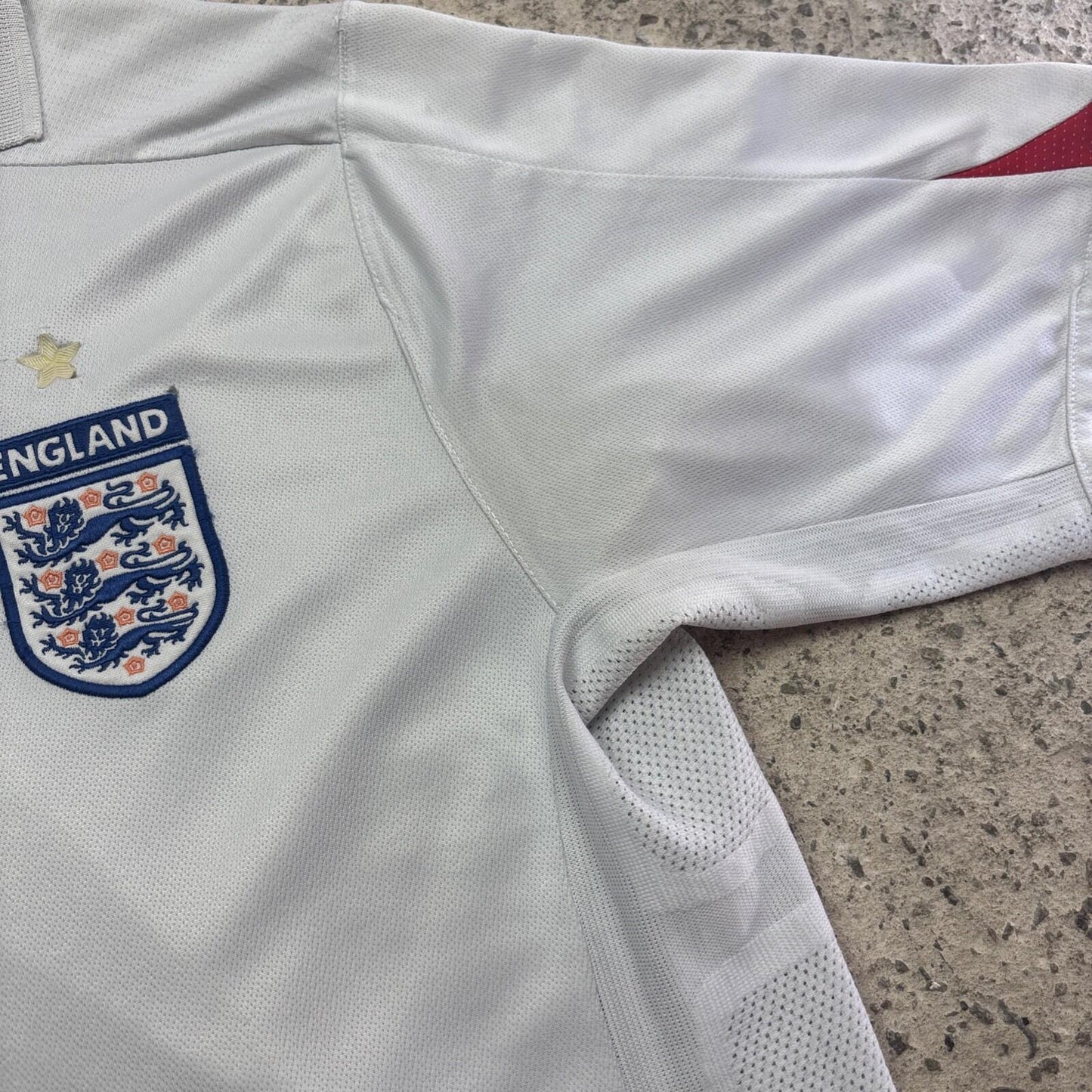 White England Umbro 2005/07 Football Home Shirt | Size M