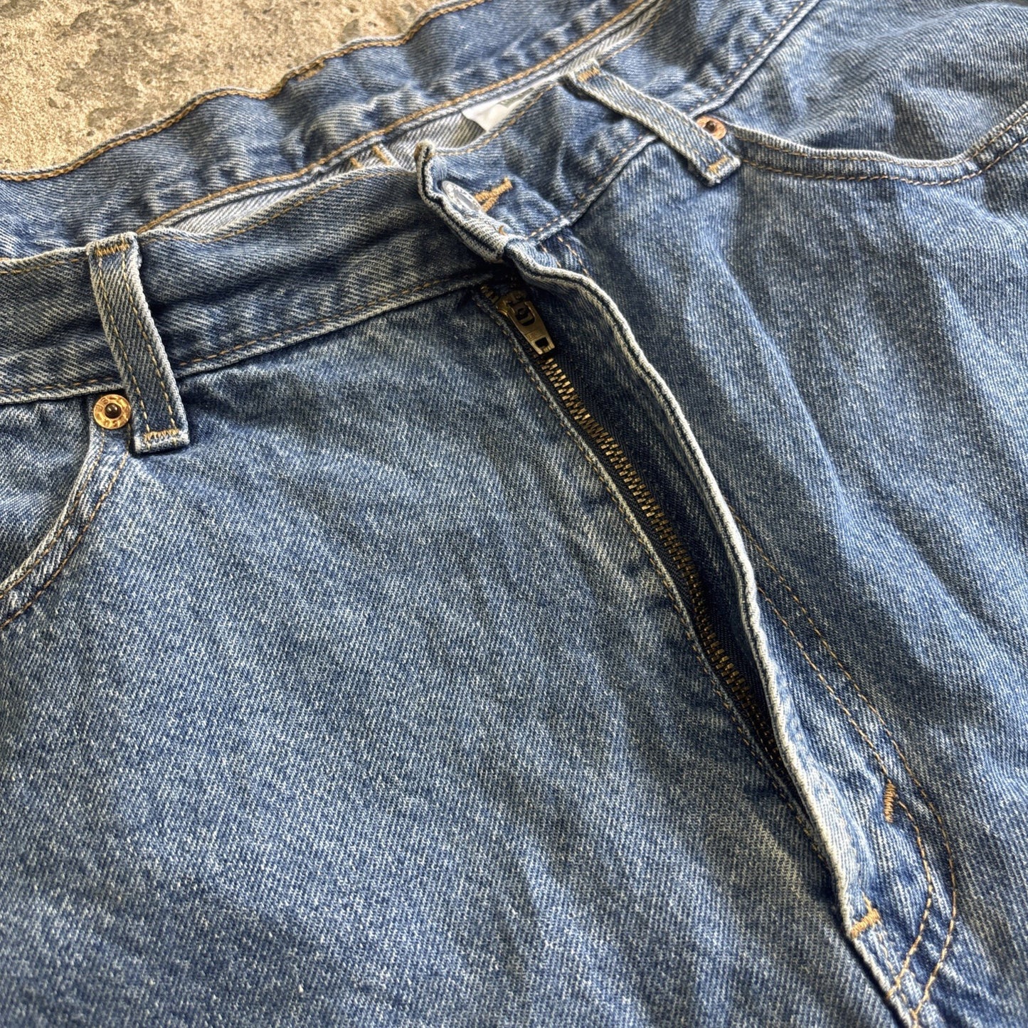 Blue Denim Levi’s 550 Jean Shorts | W38"