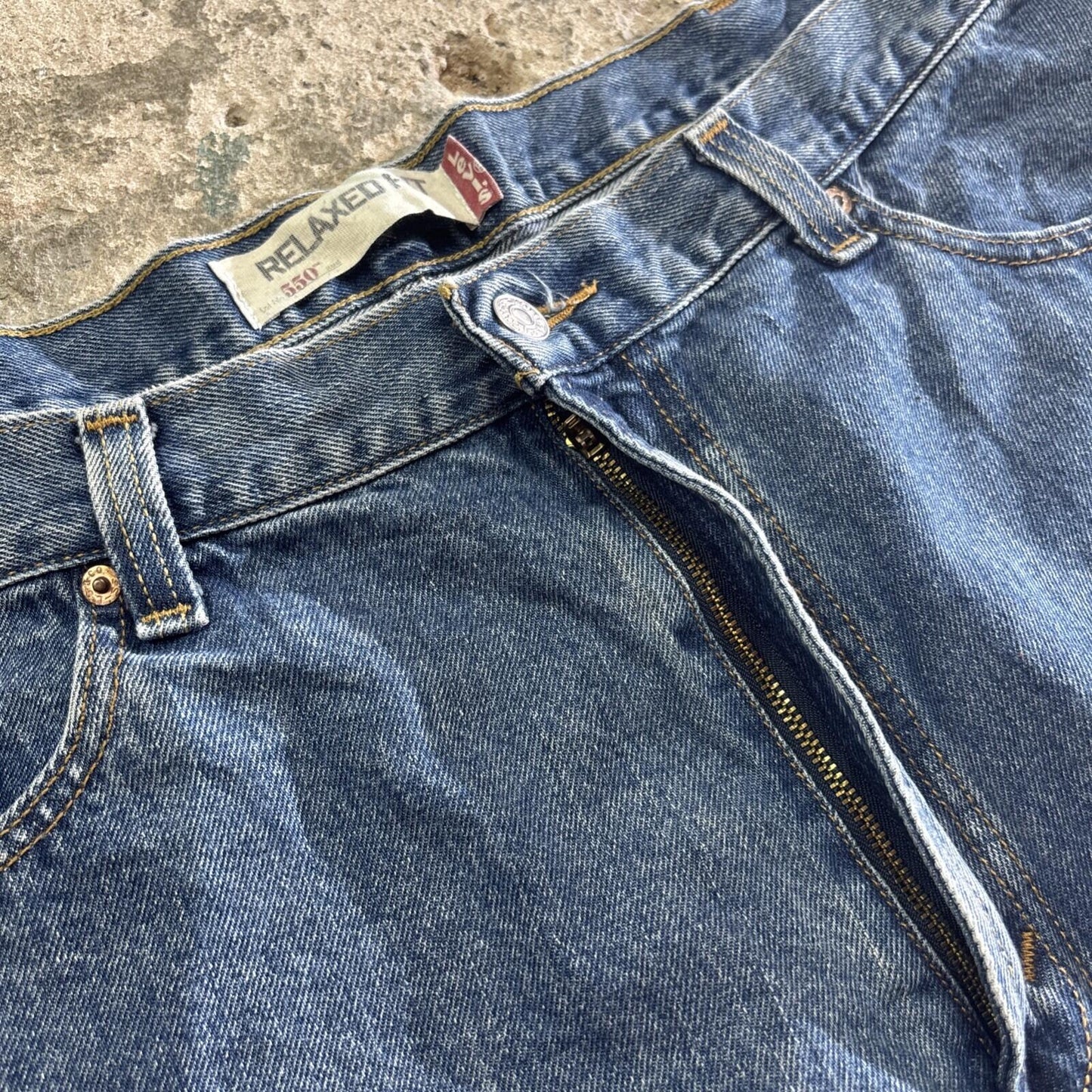 Vintage Blue Denim Levi’s 550 Relaxed Fit Jean Shorts | W40"