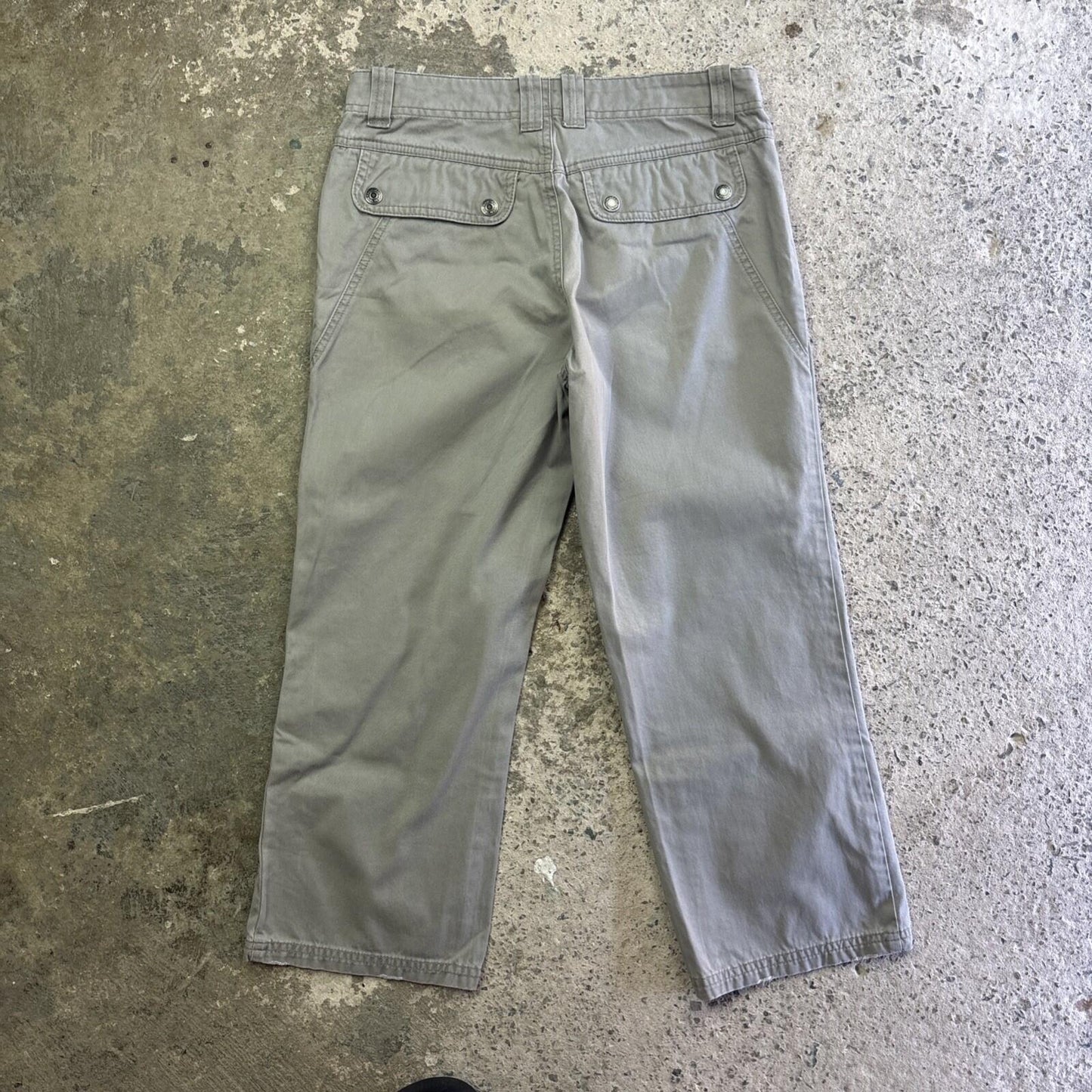 Grey Y2K Cherokee 3/4 Length Women’s Trousers | Size 8