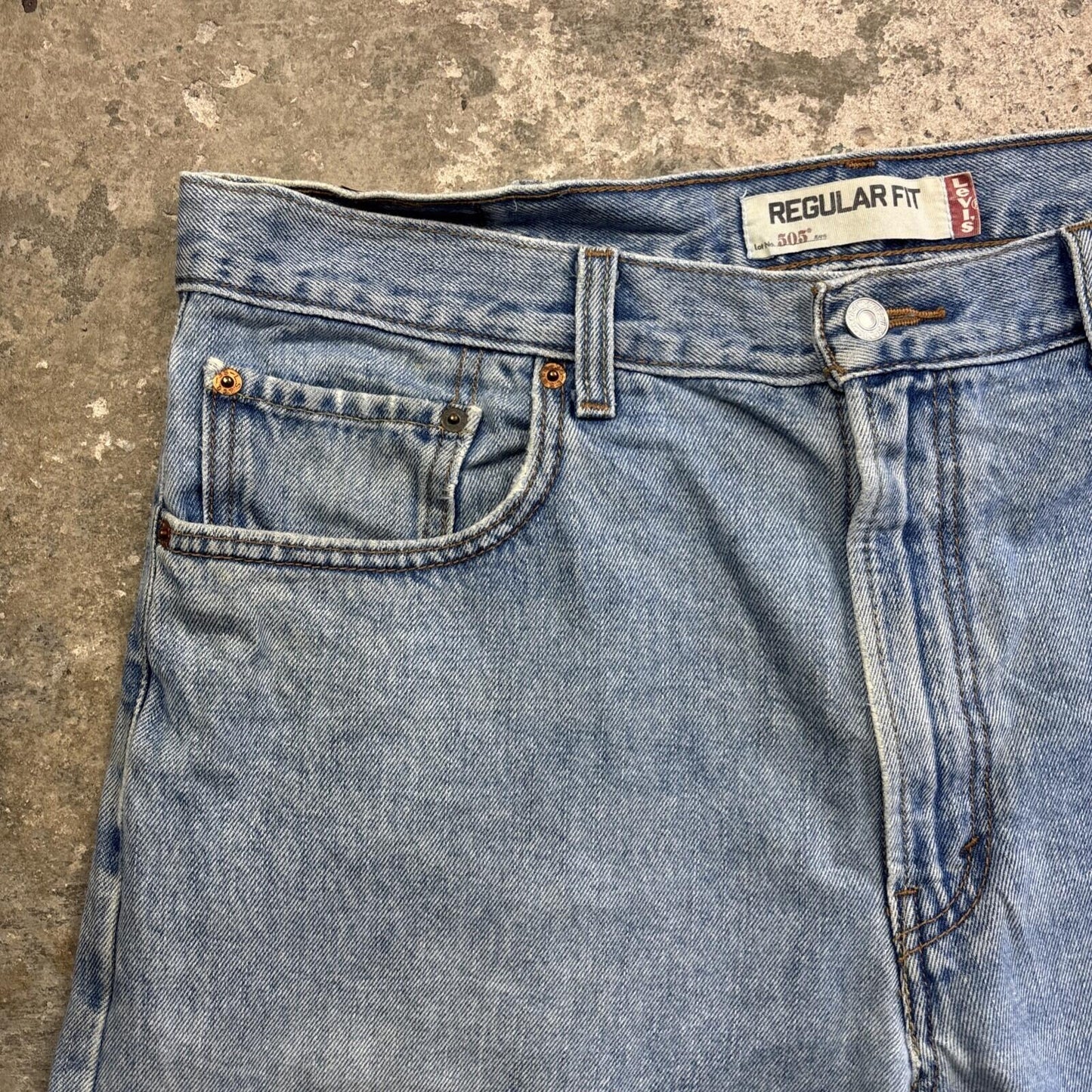 Blue Levi’s Denim Cut Off Jean Shorts In Regular Fit | W36"