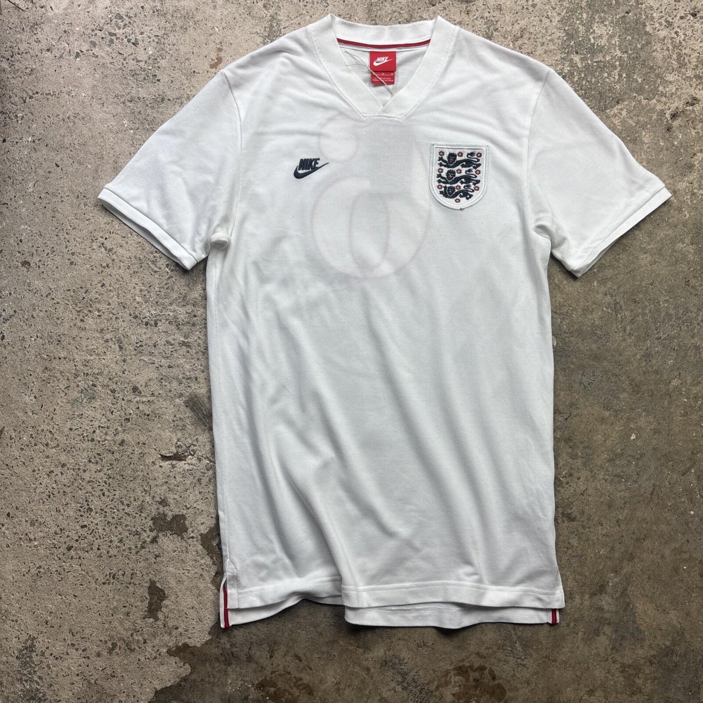 Nike England Football V-neck Men’s Cotton T-shirt | M