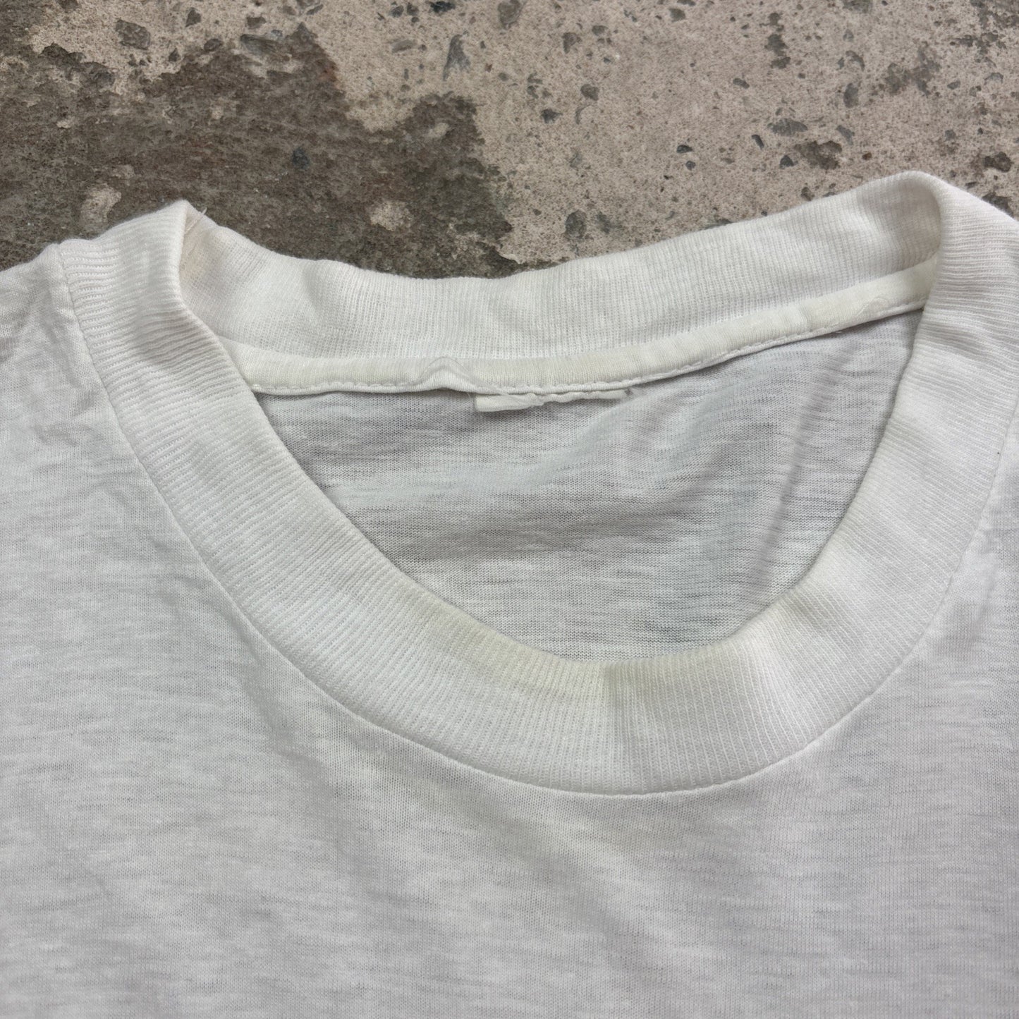 Vintage White Barcelona 1992 Olympics Graphic T-Shirt | Size L