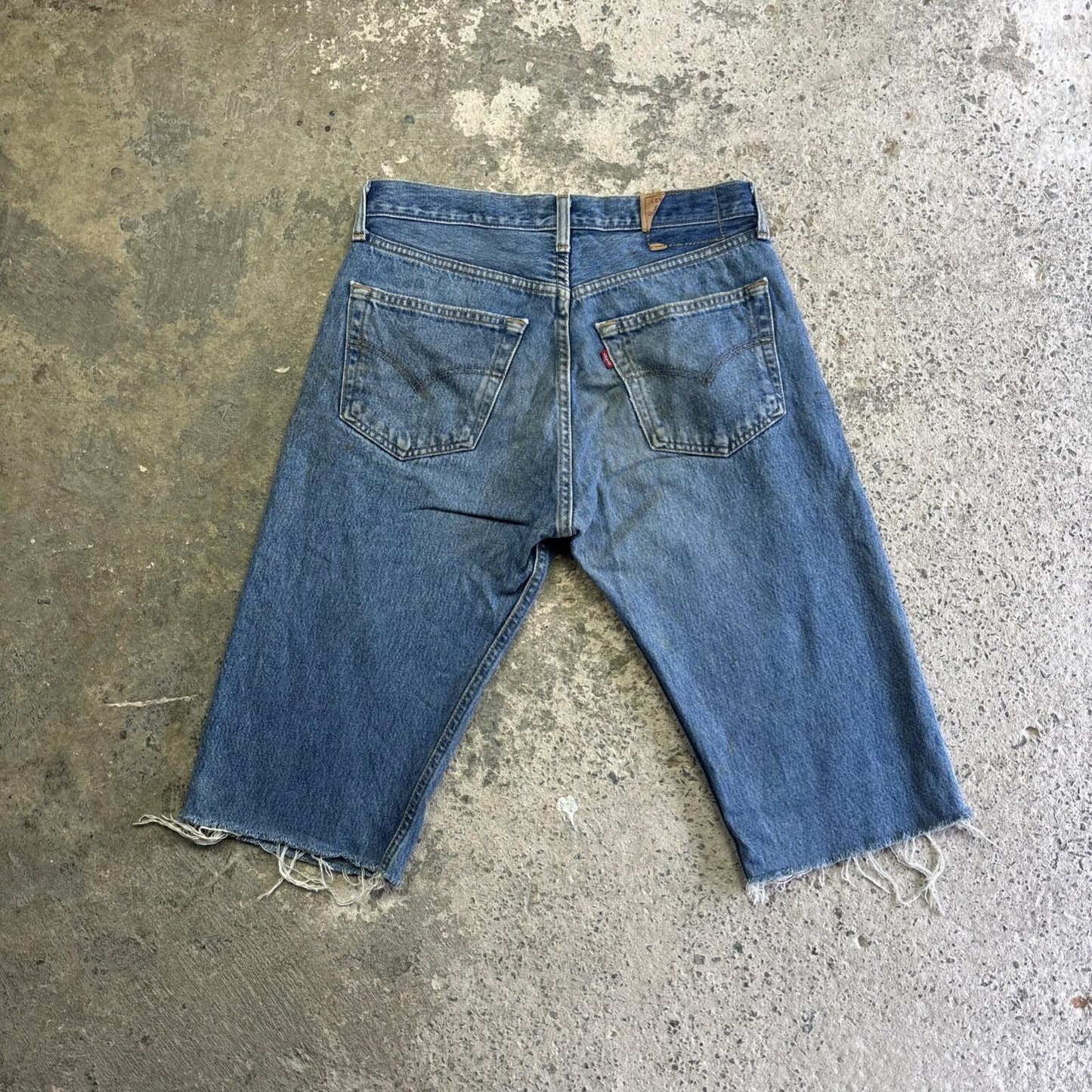 Blue Denim Levi’s Cut Off Jean Shorts | 31"