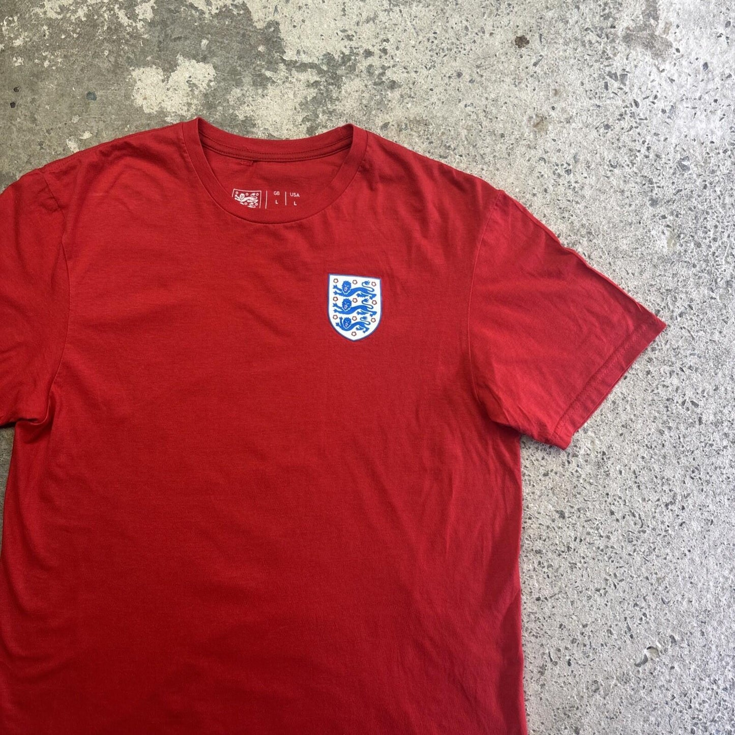 Red England Football Logo Print T-shirt | Size L