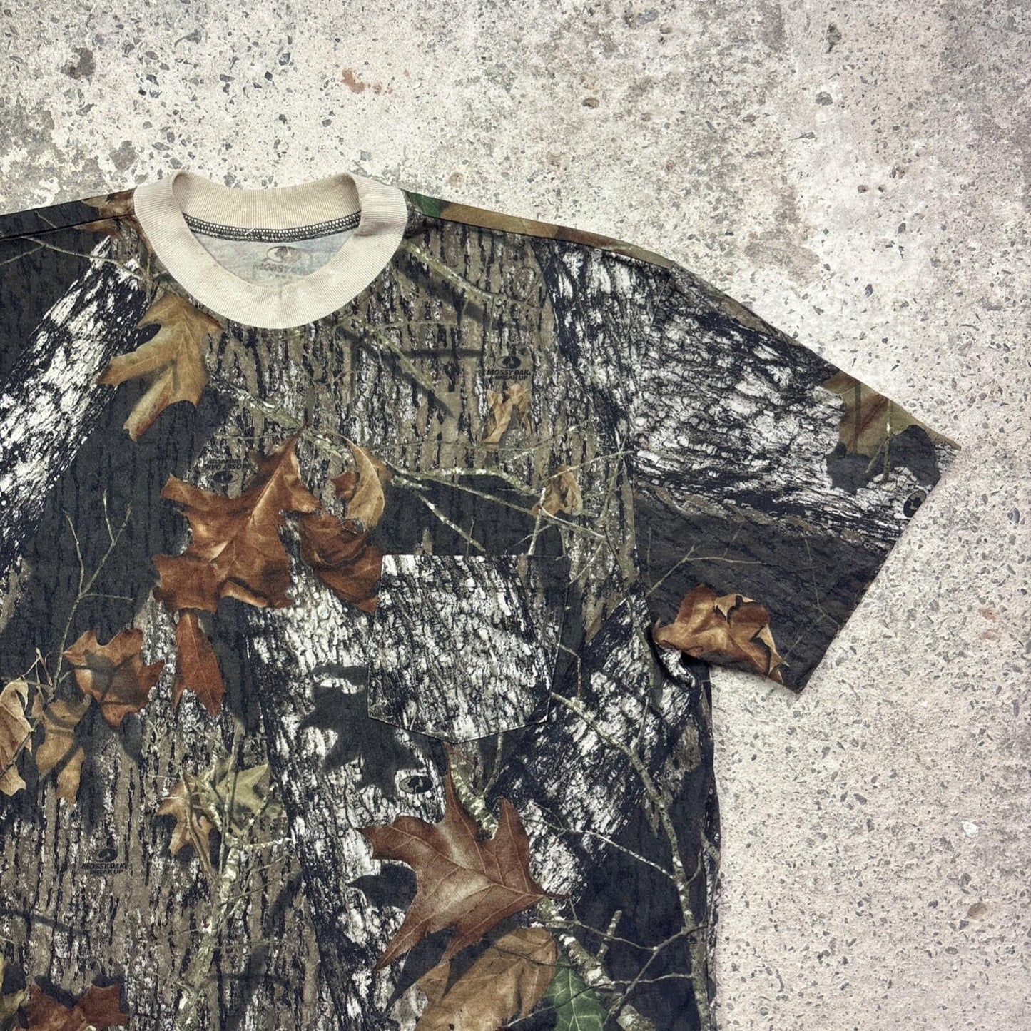 Real Tree Camouflage Mossy Oak T-Shirt | Size: XL