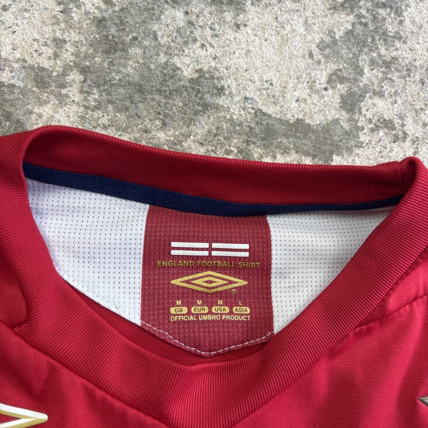 2006-08 Red Umbro England Gerrard #4 Away Football Shirt | M