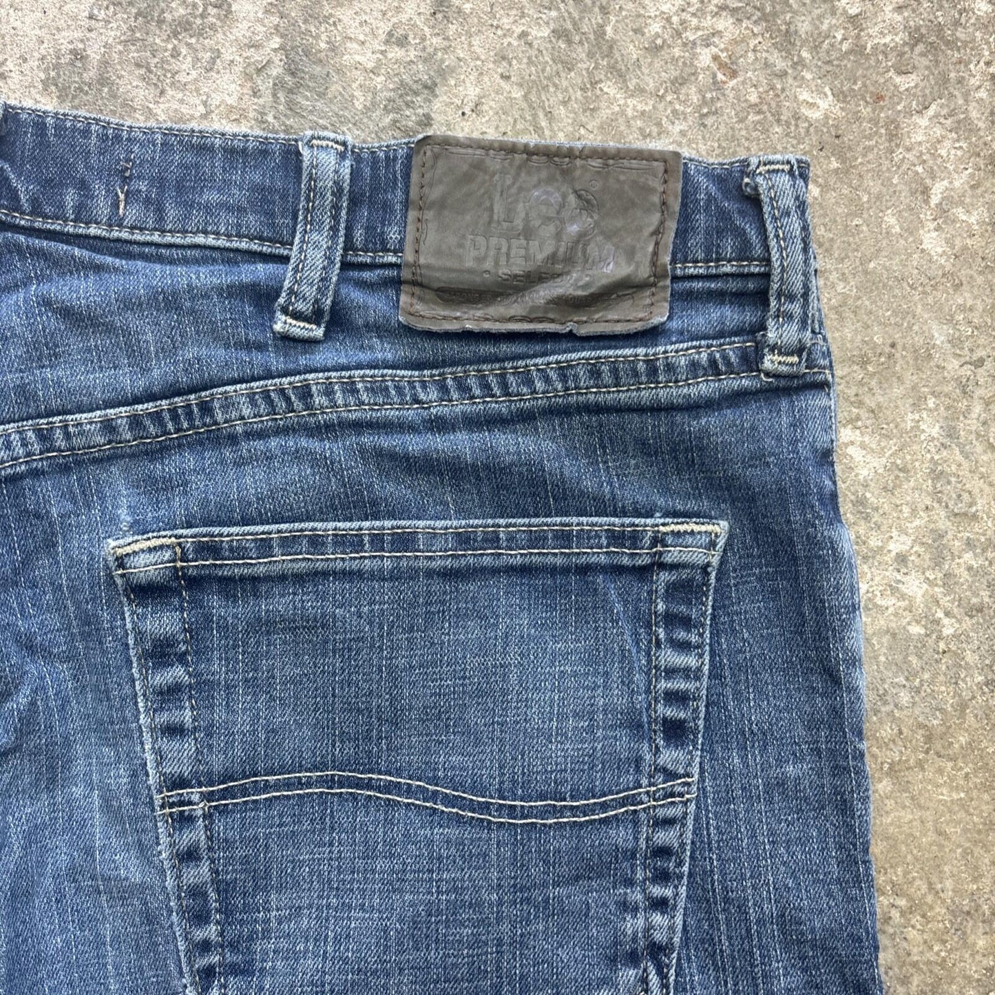 Blue Denim Lee Men’s Cut Off Shorts | W36