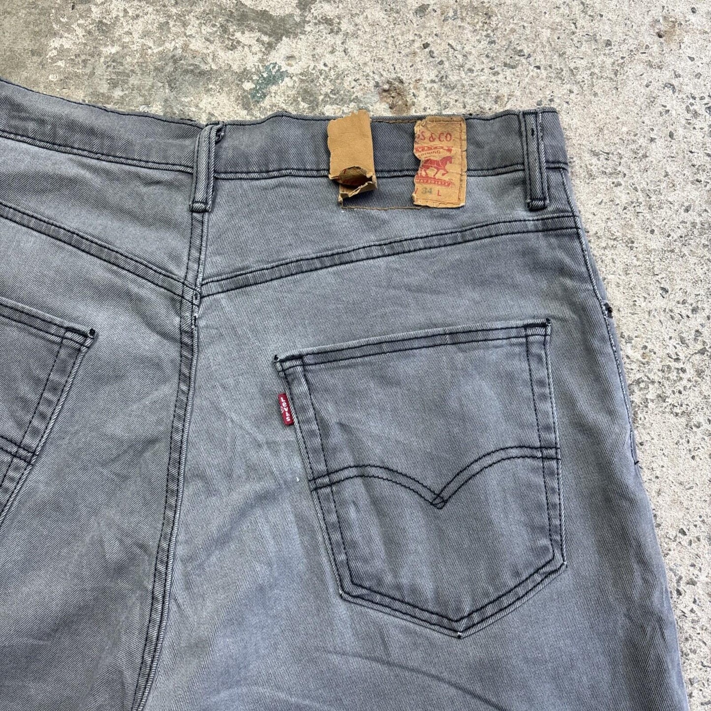 Grey Levi’s 569 Denim Jean Shorts | W34"