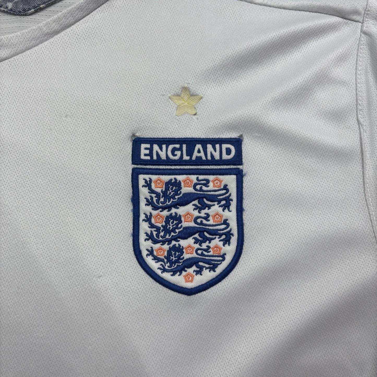 White England Umbro 2005/07 Football Home Shirt | Size M